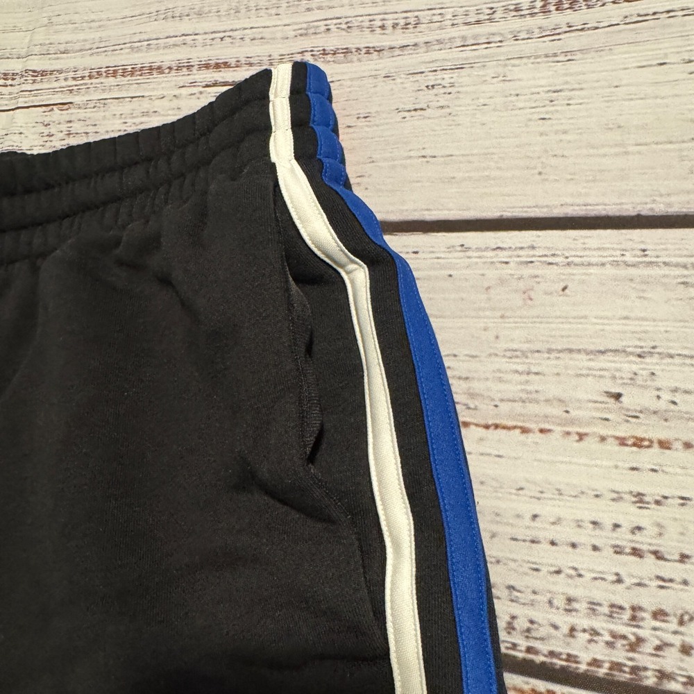 Adidas Sweat Shorts Black Activewear Striped Men's Size XL - Picture 3 of 12